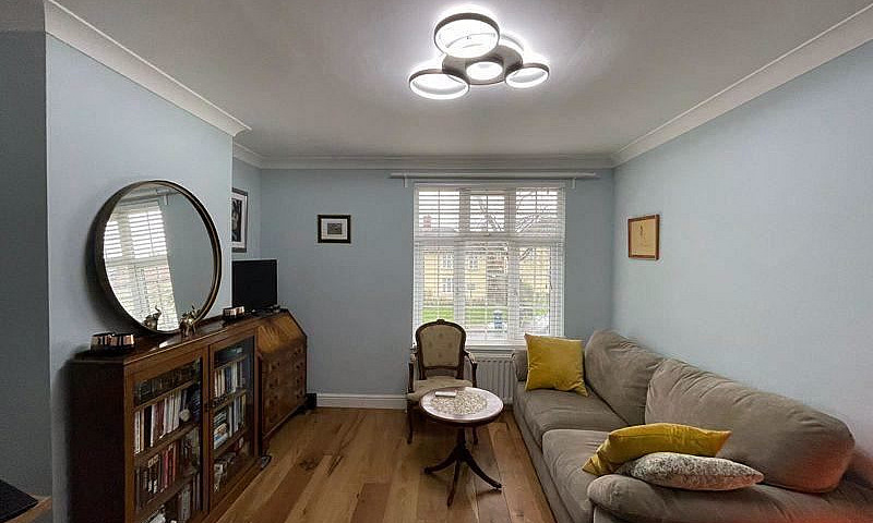 1 Bedroom Flat In Cr...