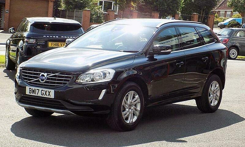 2017 17 Volvo Xc60 2...