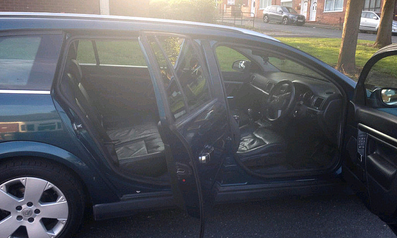 Vauxhall Vectra Elit...