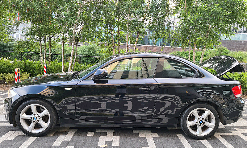 2011 Bmw 1 Series 11...