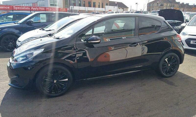 2017 Peugeot 208 1.2...