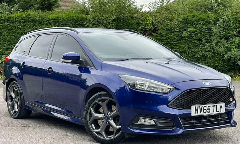 2015 Ford Focus 2.0T...