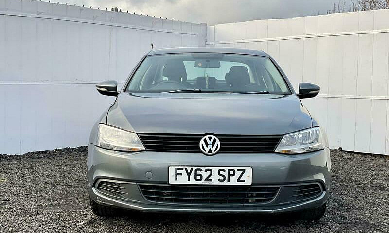 2012 Volkswagen Jett...