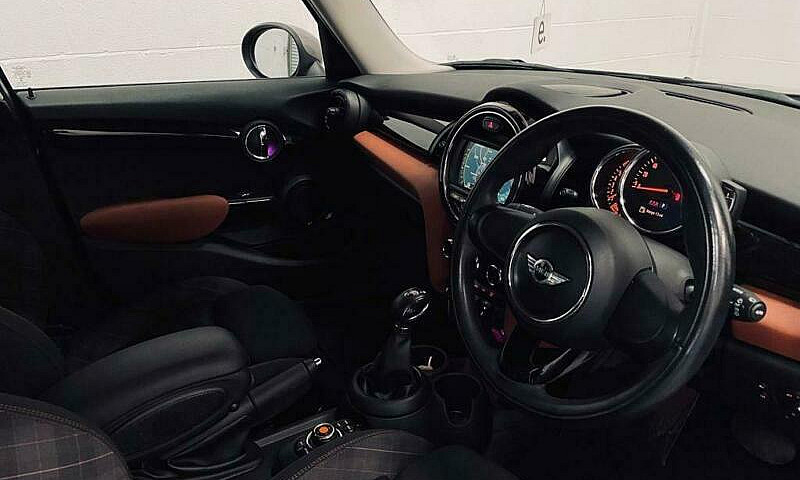2017 Mini Hatch Coop...