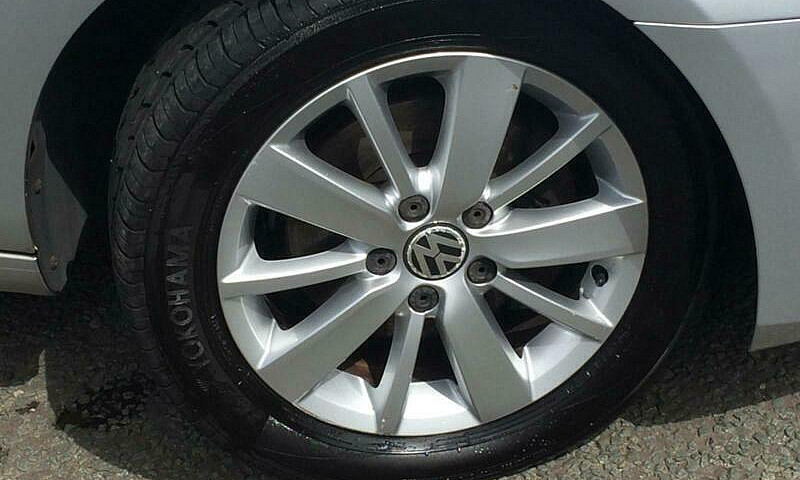 2012 Volkswagen Golf...