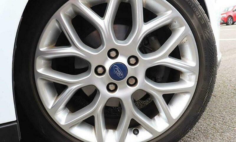 2018 Ford Focus Ford...