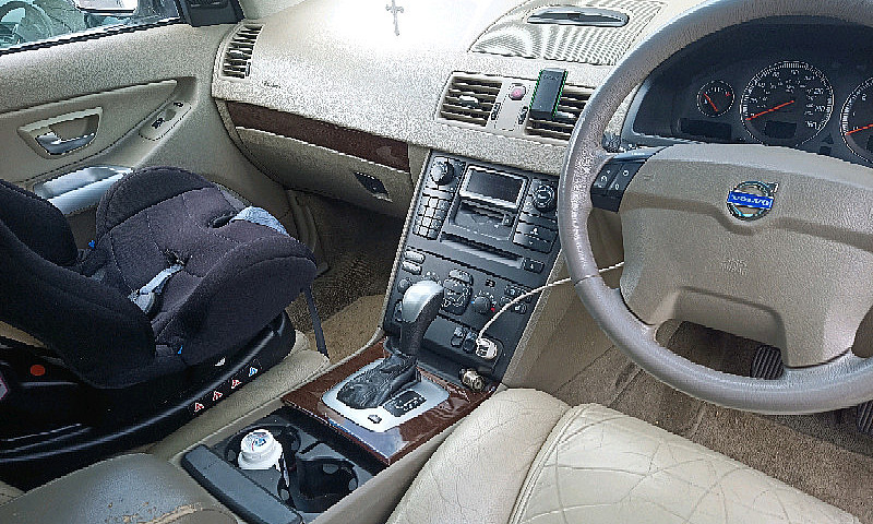 Volvo Xc90 ...