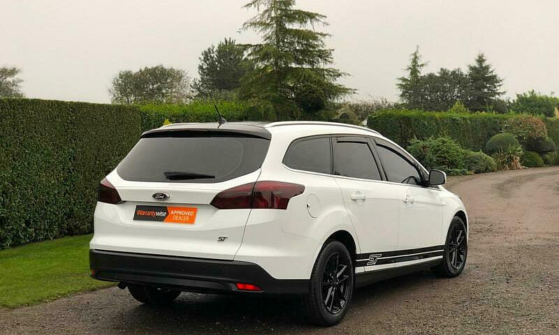 Ford Focus Zetec 1.5...