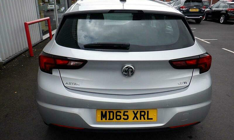 2015 Vauxhall Astra ...