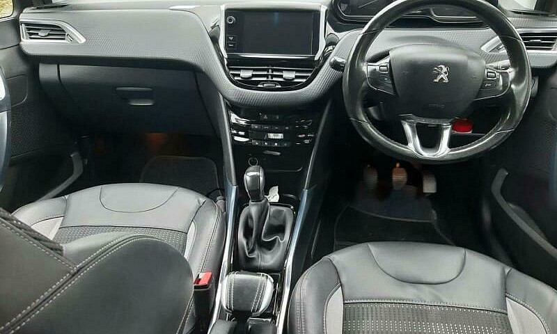 2013 Peugeot 2008 E-...