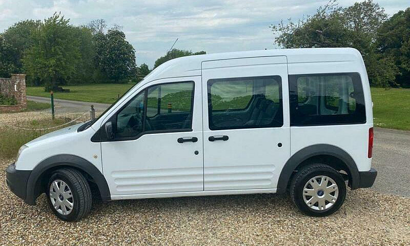 2013 Ford Tourneo Co...