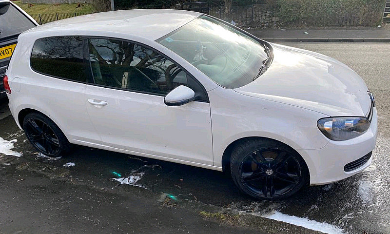 2010 3Dr White Volks...