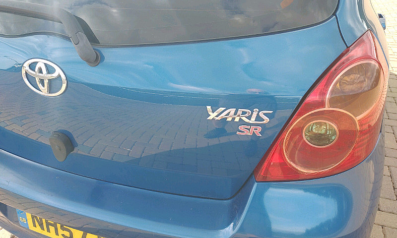 Toyota Yaris Sr...