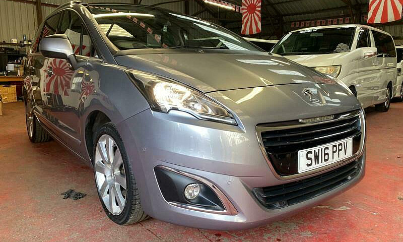 2016 Peugeot 5008 1....