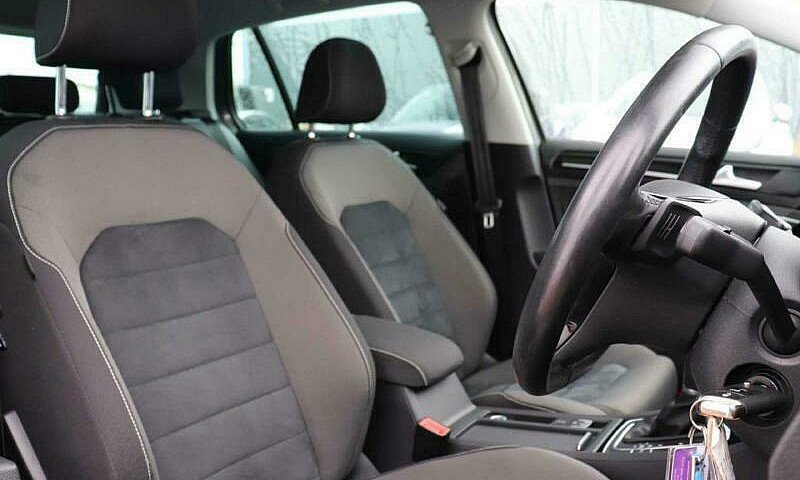2016 Volkswagen Golf...