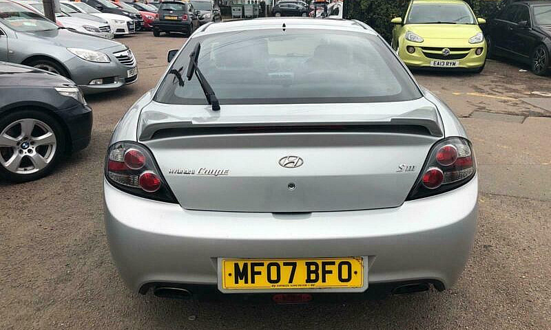 2007 Hyundai Coupe 2...