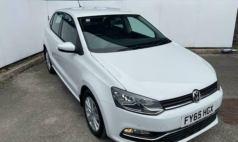 2015 Volkswagen Polo...