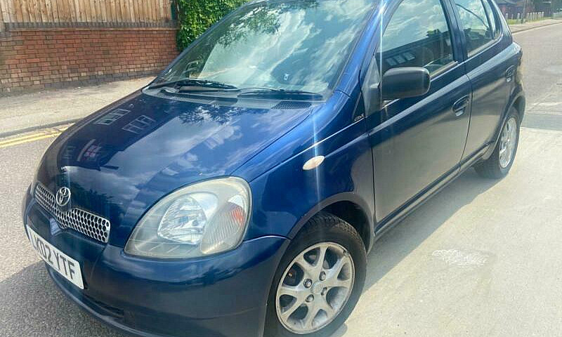 Toyota Yaris 1.3 Aut...