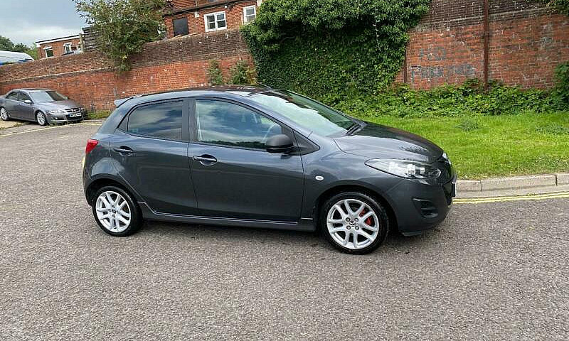 Mazda Mazda2 Tamura ...