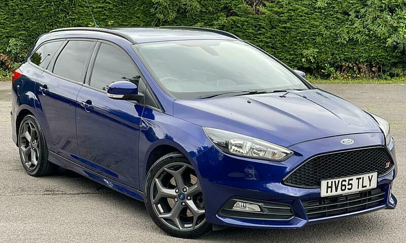 2015 Ford Focus 2.0T...