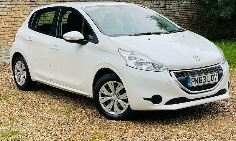 2013 Peugeot 208 1.2...