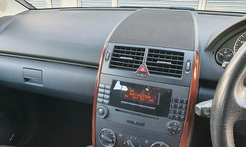 Mercedes-Benz A Clas...