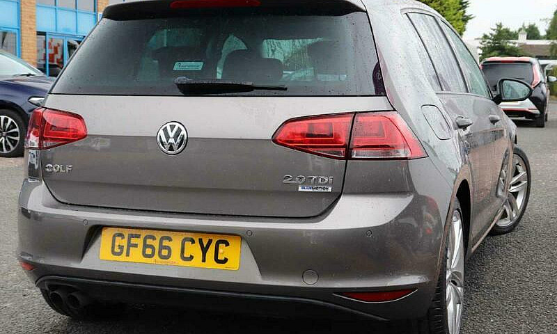 2016 Volkswagen Golf...