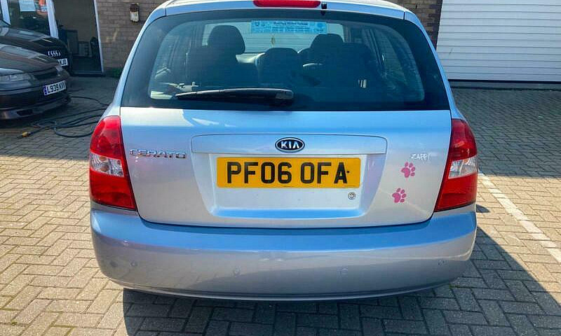 2006 Kia Cerato 1.6 ...