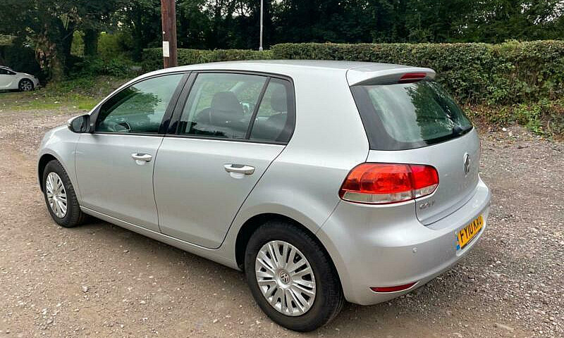 2010 Volkswagen Golf...