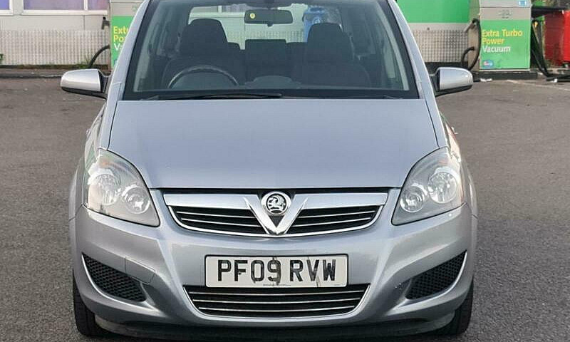 7 Seater Vauxhall Za...