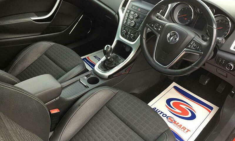 2012 Vauxhall Astra ...