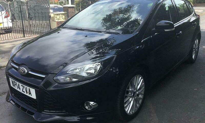 2014 14 Ford Focus 1...