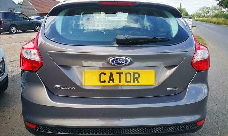 Ford Focus 1.6 Titan...