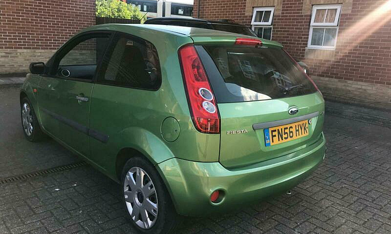 Ford Fiesta 1.6 Petr...