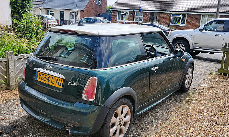 2004 Mini Cooper...