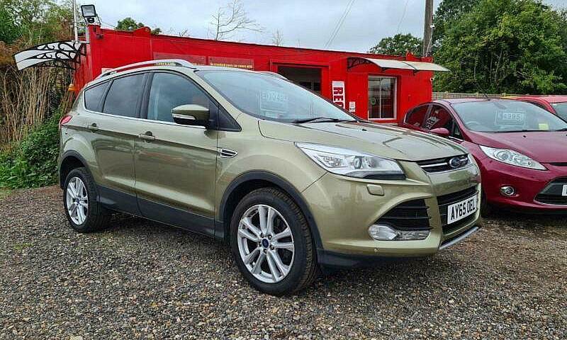 2015 Ford Kuga Titan...
