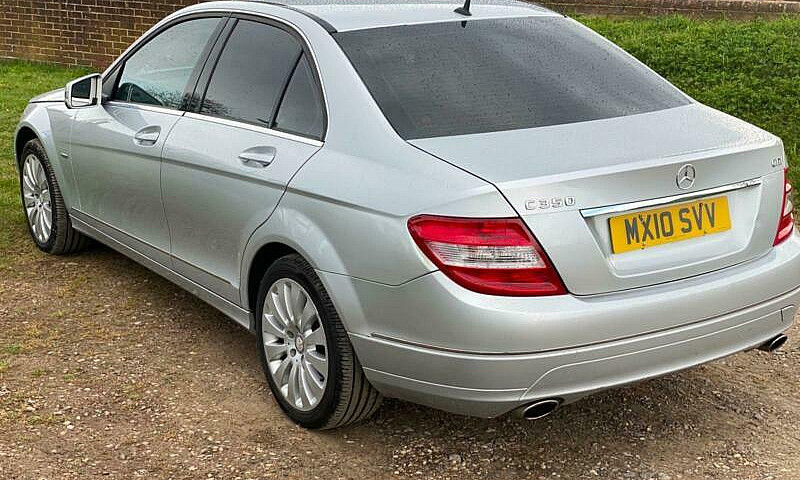 2010 Mercedes-Benz C...
