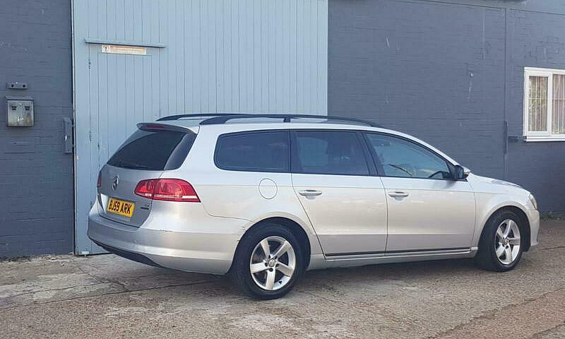 2011 Volkswagen Pass...