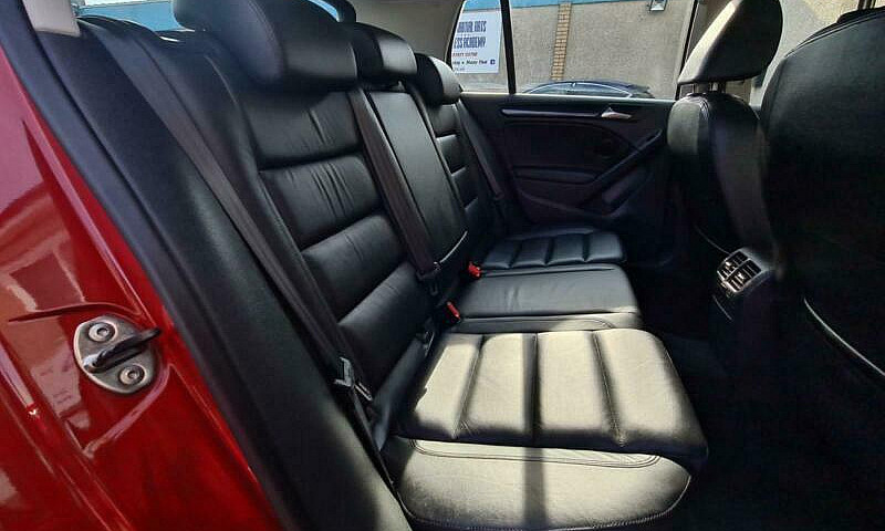 2009 Volkswagen Golf...