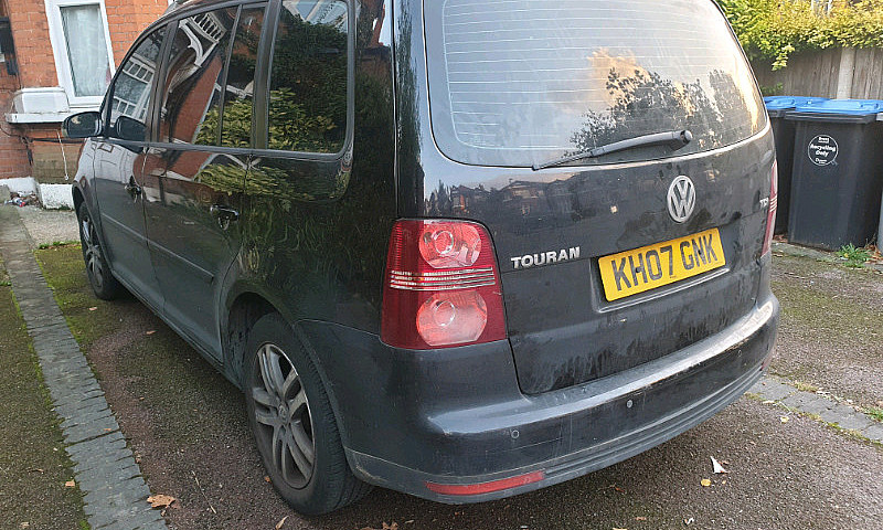 Volkswagen Touran 1....