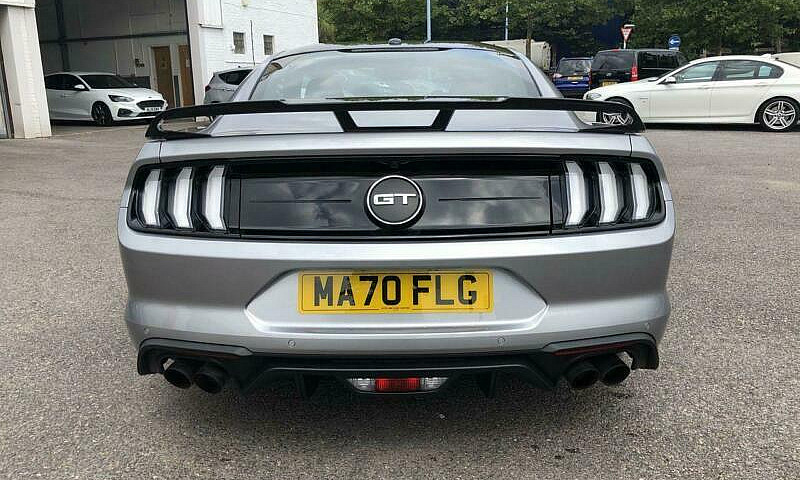 2020 Ford Mustang 5....