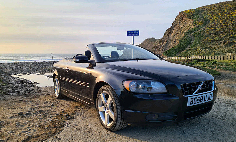 Volvo C70...