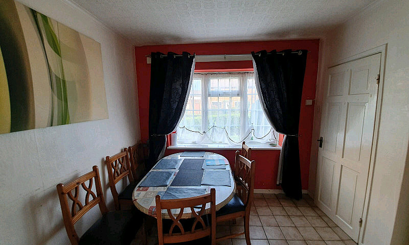 5 Bedroom House For ...