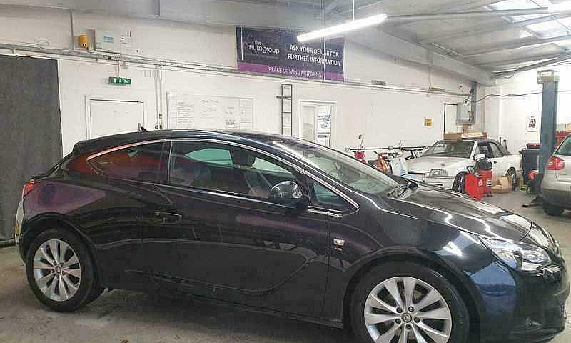 2013 Vauxhall Astra ...