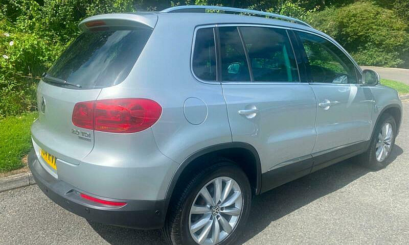 2014 Volkswagen Tigu...