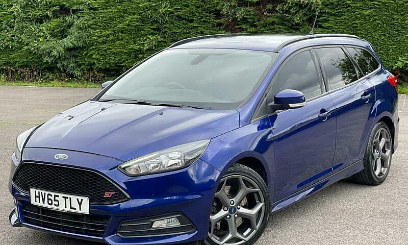 2015 Ford Focus 2.0T...