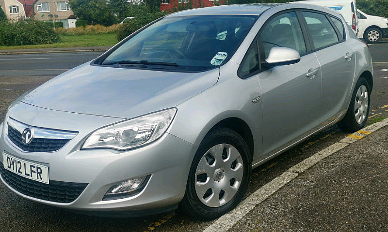 2012 Vauxhall Astra ...