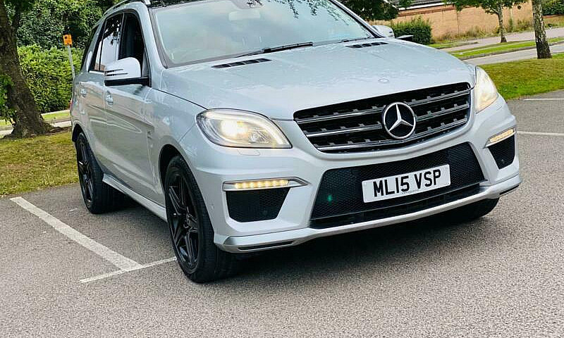 2015 Mercedes-Benz M...