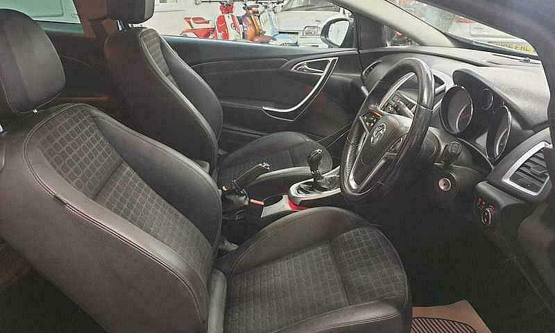 2013 Vauxhall Astra ...