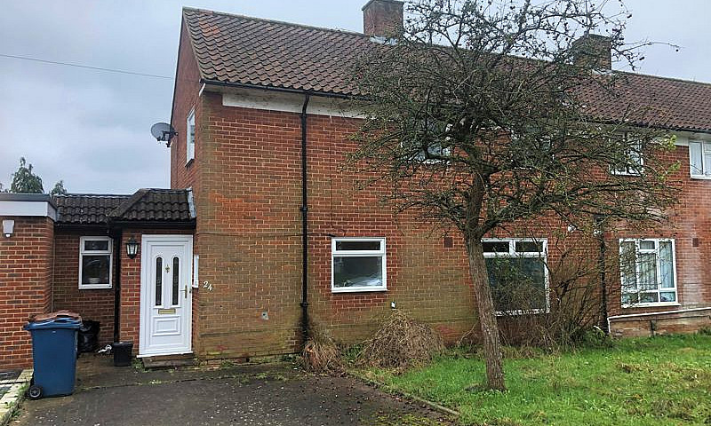 4 Bedroom House In T...